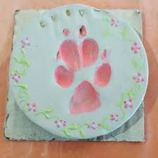 Paw remembrance glazed plate